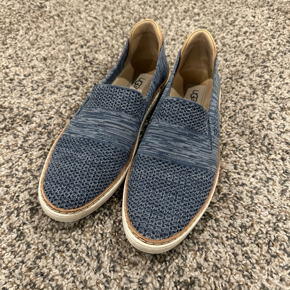 UGG Blue Slip On Shoes sz 8